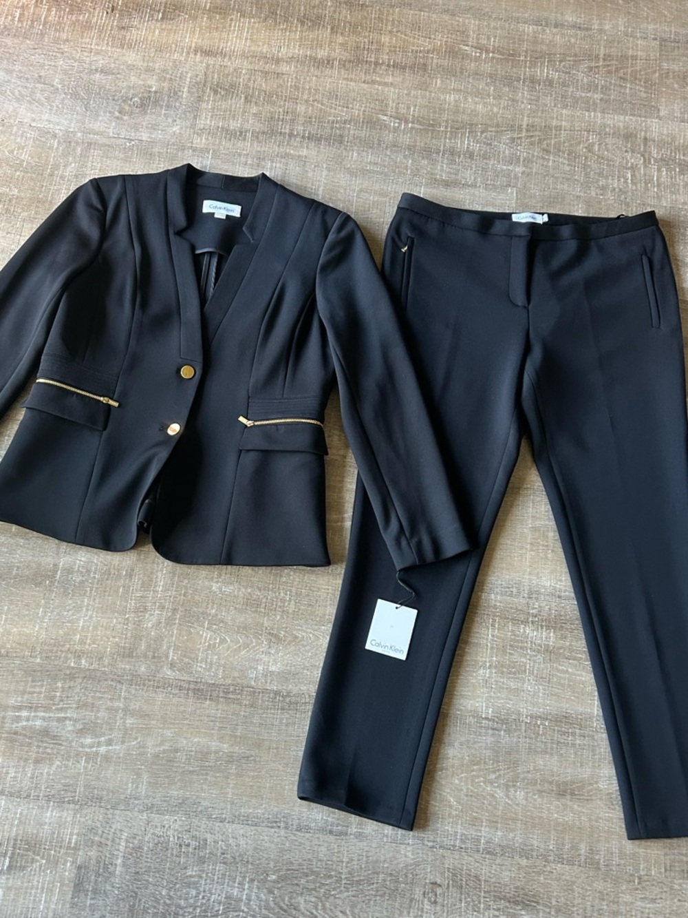 NWT Calvin Klein Womens Black Pant Suit 2PC Gold Zip Blazer Career 12 14